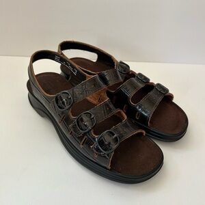 New Clark’s Springers Sandal